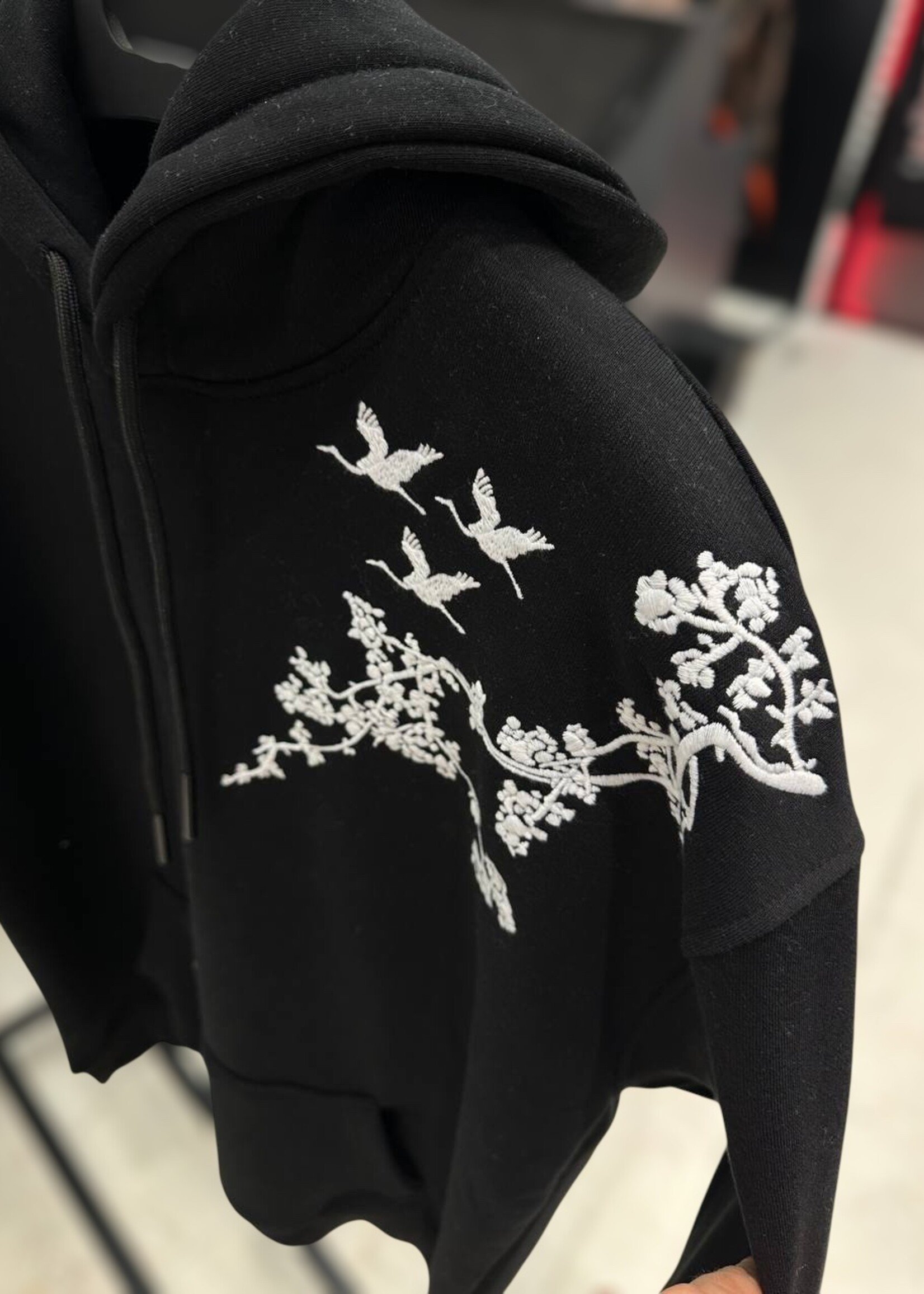 OVERSIZED EMBROIDERED CRANE HOODIE