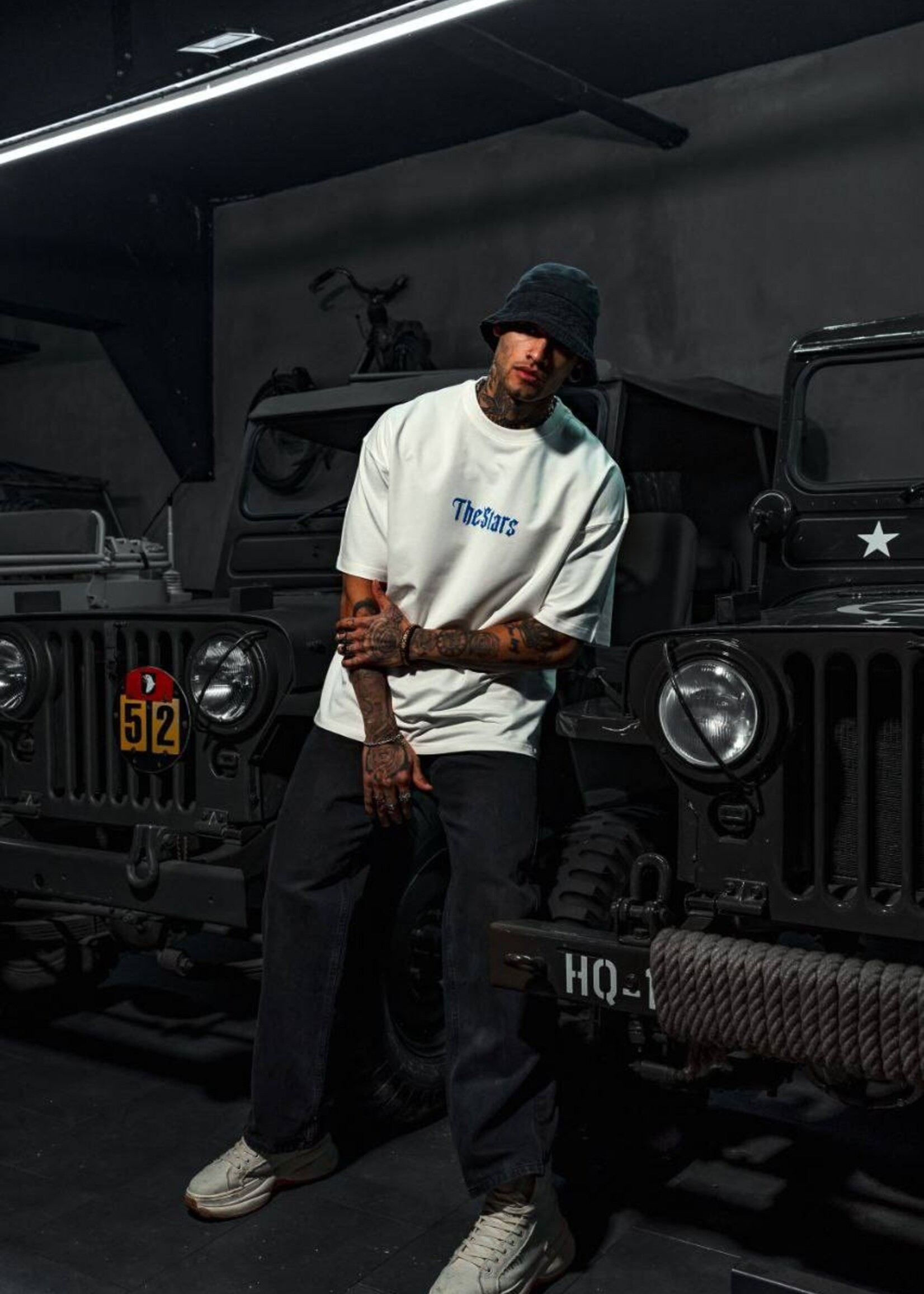 SKYBOUND EAGLE OVERSIZED TEE - WHITE