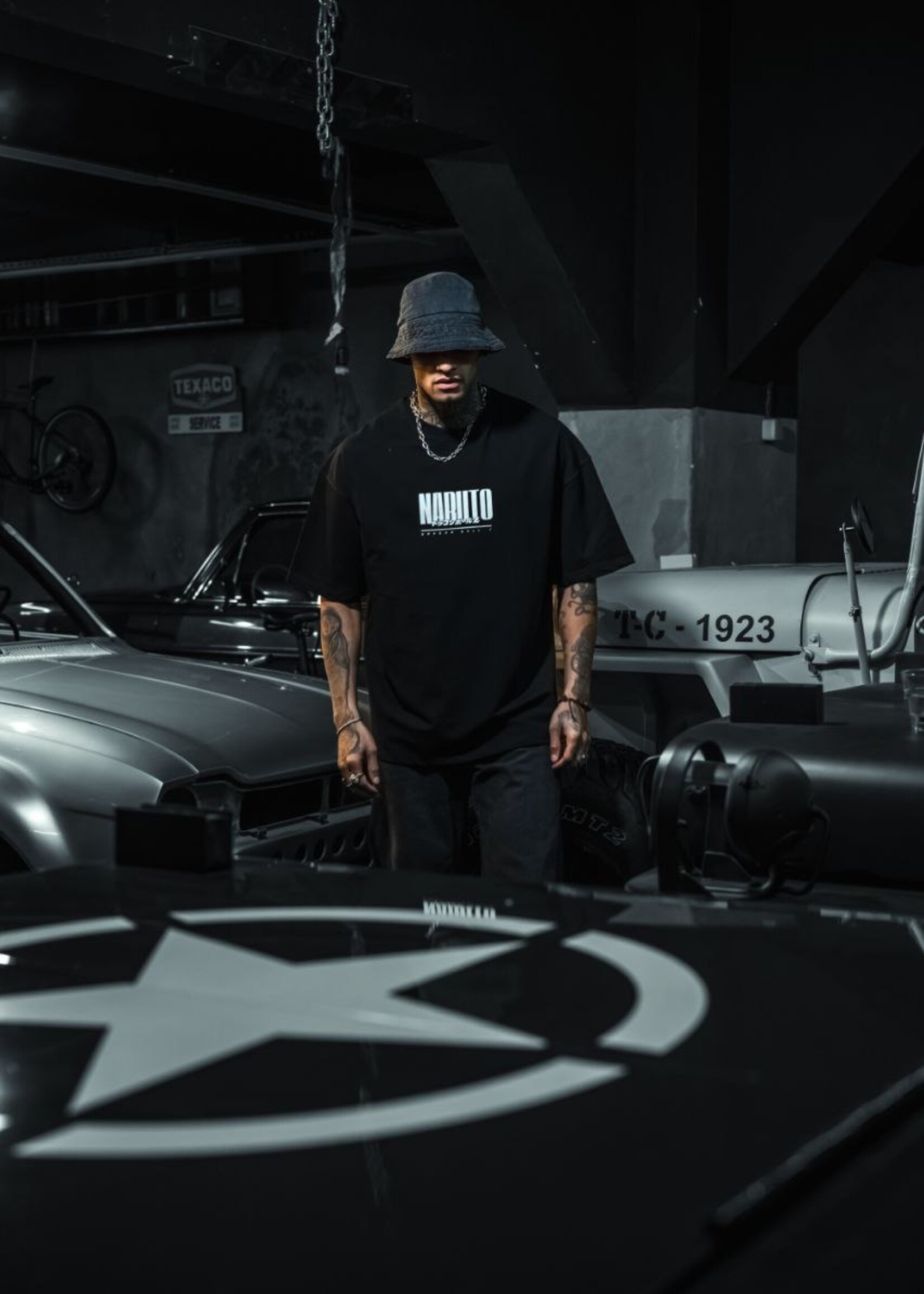 NARUTO SHADOW OVERSIZED TEE