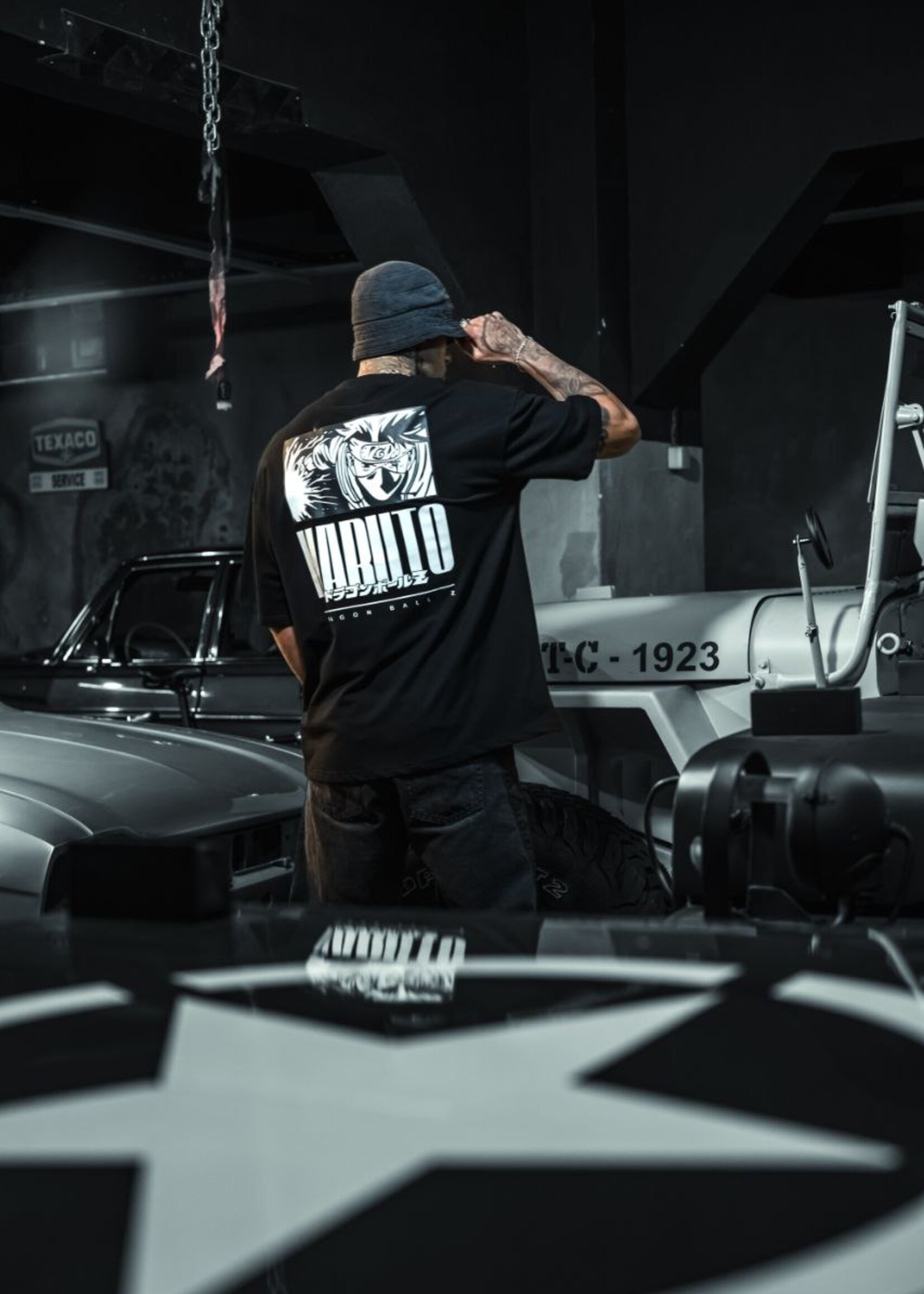 NARUTO SHADOW OVERSIZED TEE