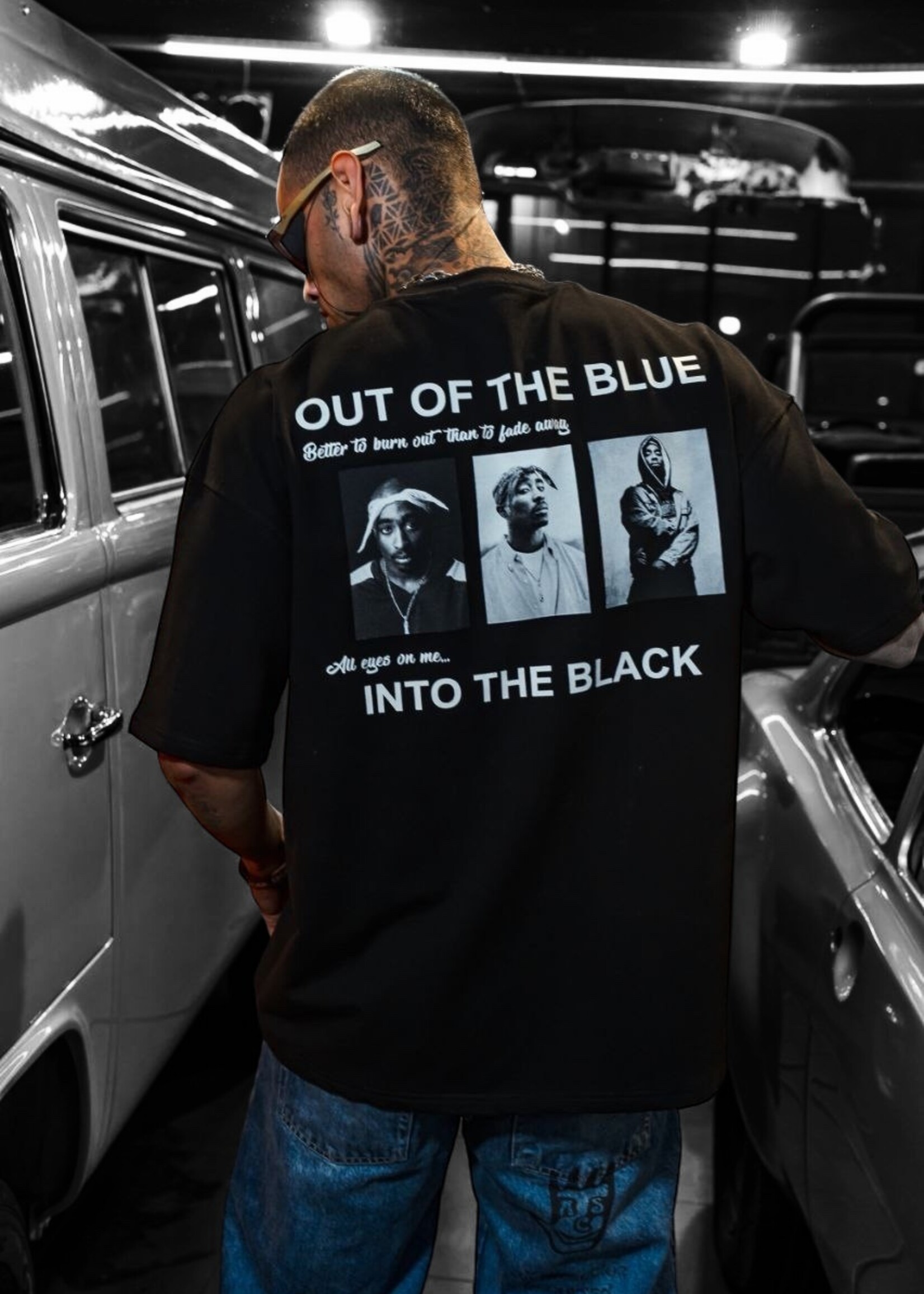 INTO THE BLACK OVERSIZED TEE - BLACK