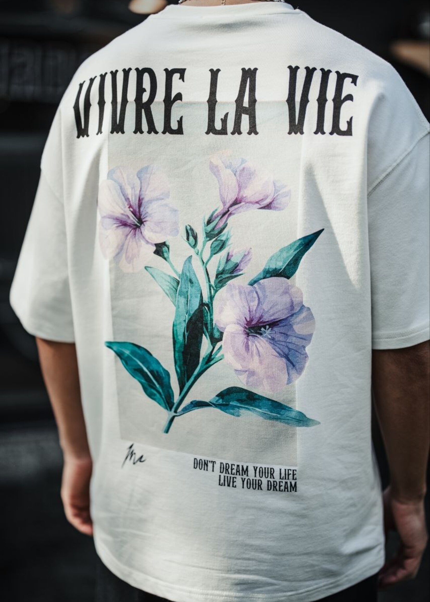 VIVRE LA VIE OVERSIZED TEE - WHITE