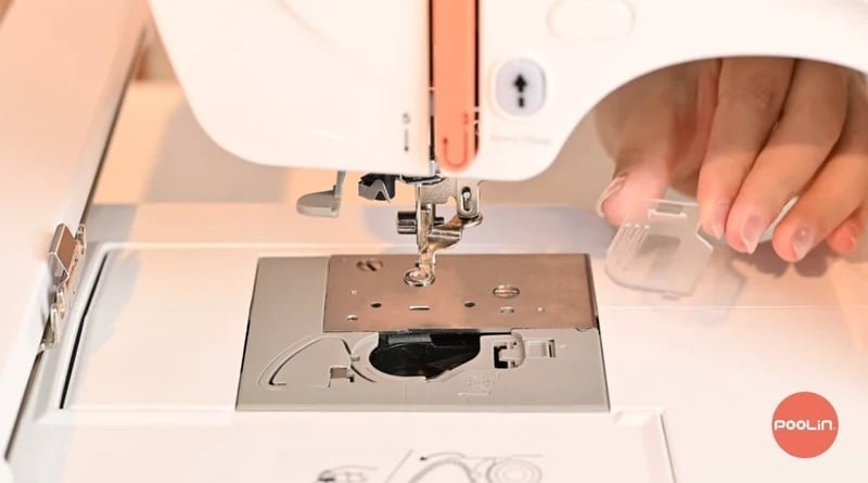 The bobbin case on the EOC05 embroidery machine