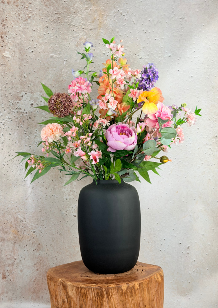 Vase The World | Artic "Matt Black"