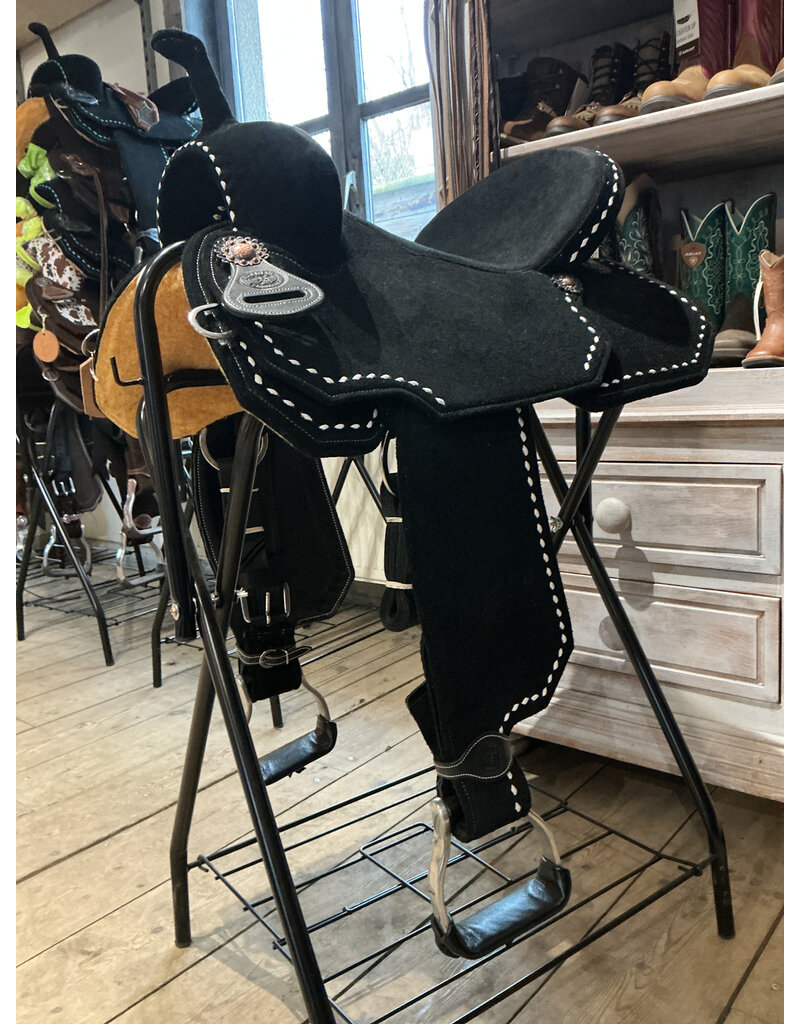 Tomahawk Barrel Saddle Tomahawk Light Weight 15 Inch Black With White Stitchings Fleeze Inlay