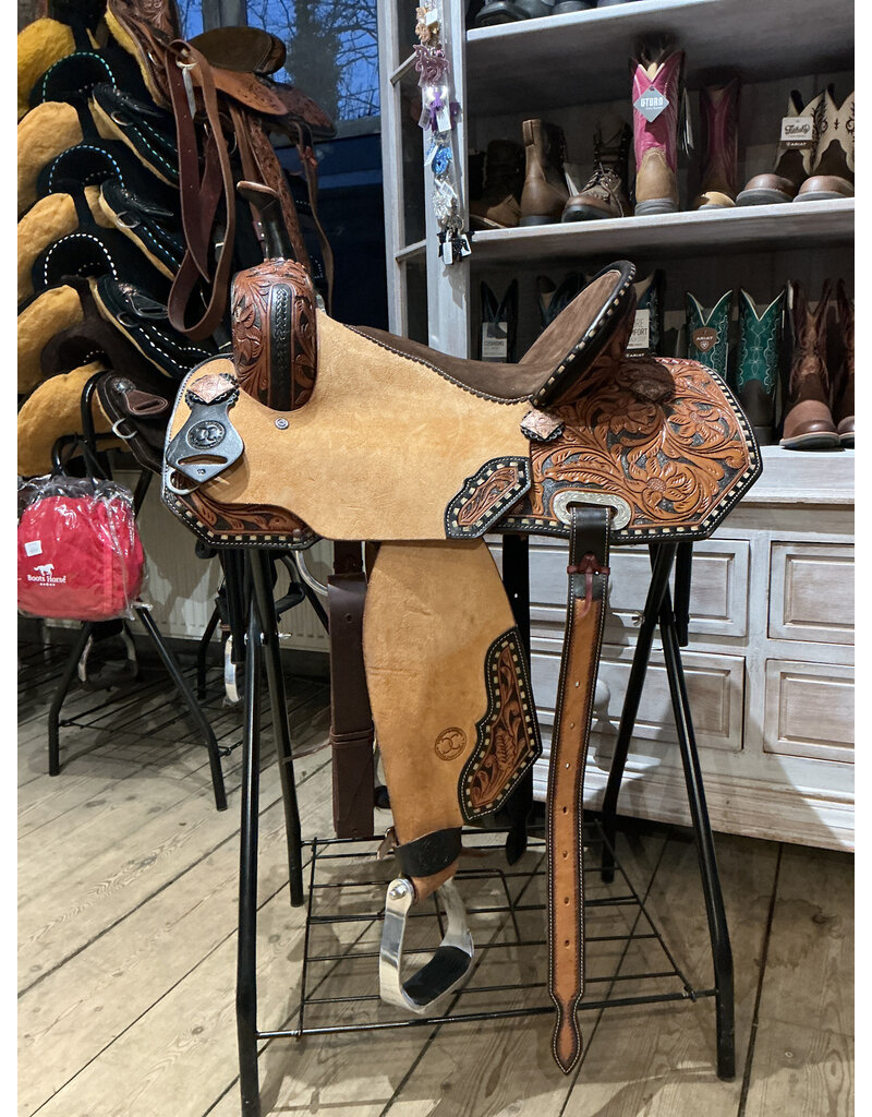 Twisted C Barrel Saddle Twisted C 15 Inch Full Quarter Chocolat Seat Natural leather Colour Tooled Details