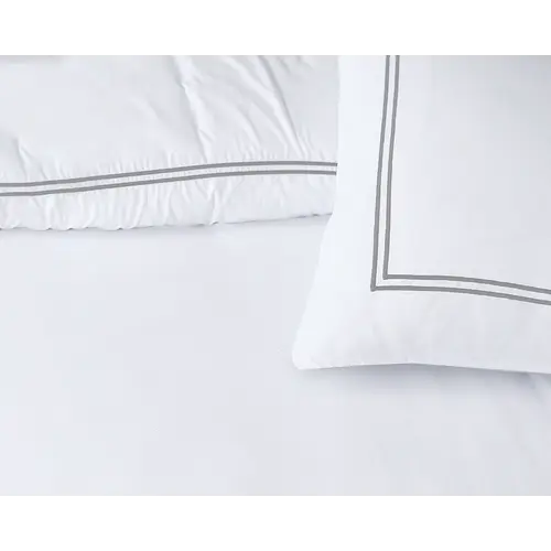 Primaviera DeLuxe Dekbedovertrek Brata Wit Grijs Primaviera DeLuxe Dekbedovertrek Brata Wit Grijs