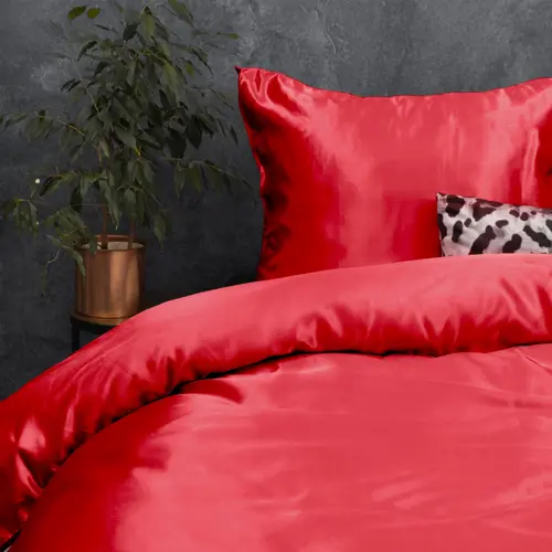 Sleeptime Dekbedovertrek Beauty Skin Care Rood