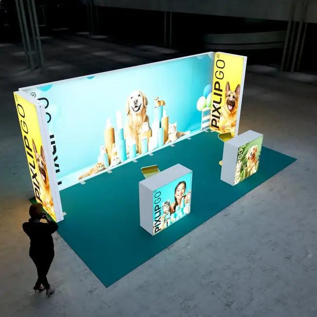 PIXLIP M-05 Beursstand