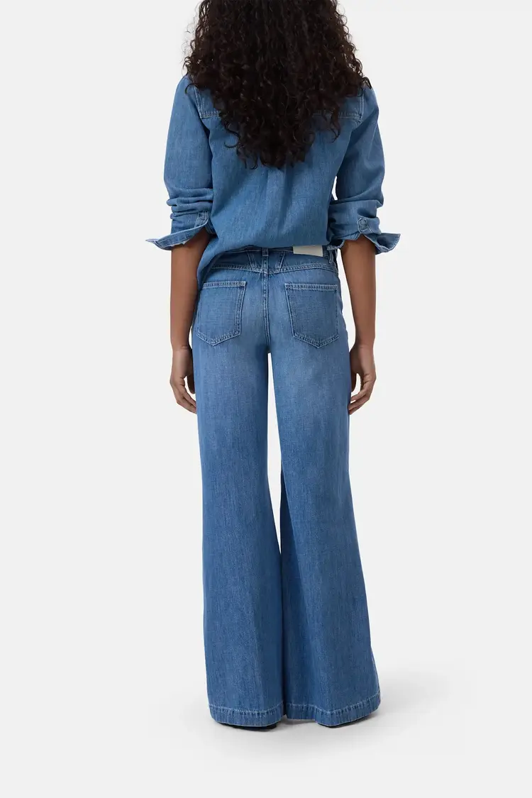 Closed GLOW UP Mid Blue