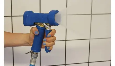Vandpistoler og slanger