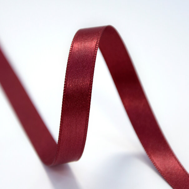 Satijnlint - bordeaux 72