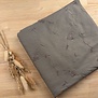 2 meter italiaanse deadstock - geborduurde stretchkatoen taupe SV26
