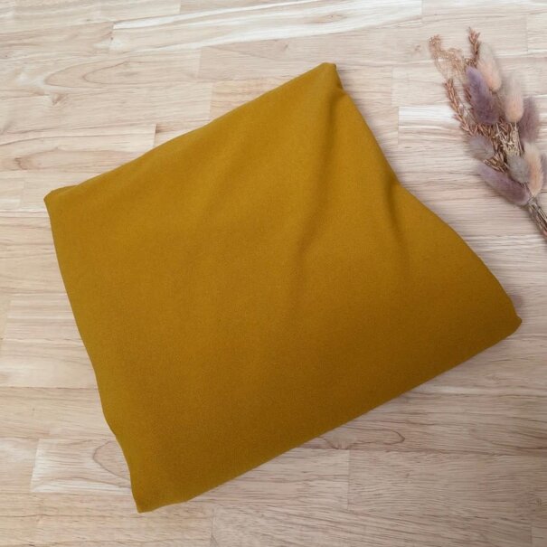 2 meter italiaanse deadstock - oker geel  crepe stretch SV26