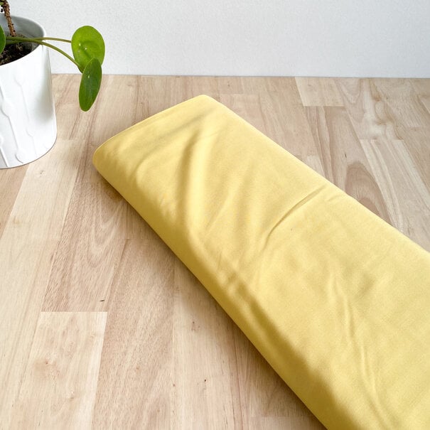 2 meter italiaanse deadstock - viscose blossom yellow SV26
