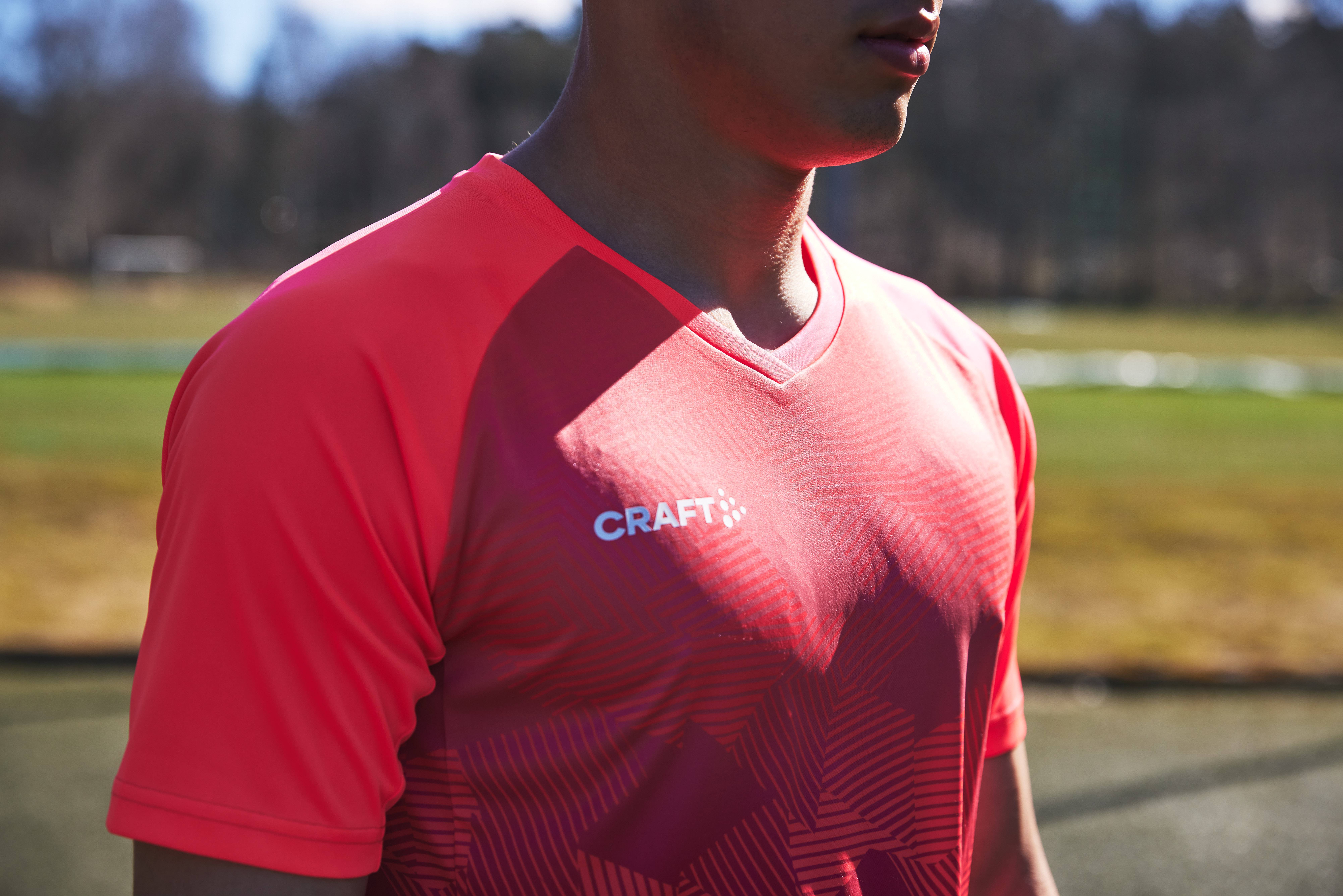 Premium kleding & teamwear voor sporters, clubs en bedrijven