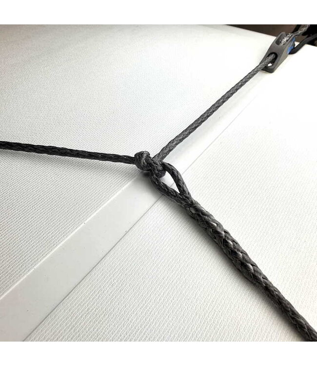 WINDESIGN 6 mm Dyneema® Laser® / ILCA® traveller, voorgesneden op 3,5 meter met een gesplitste lus aan het ene uiteinde.