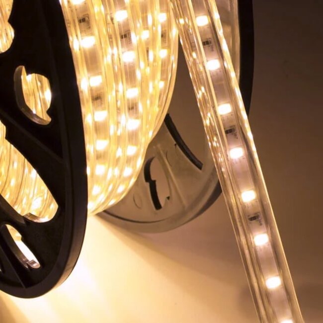 LED-Streifen für draußen in Warmweiß
