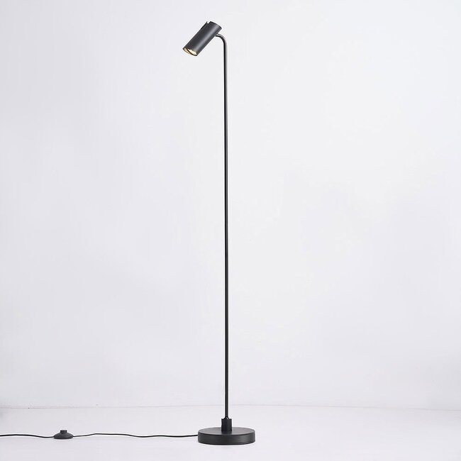 Moderne Stehlampe Warren, Mattschwarz mit Gold