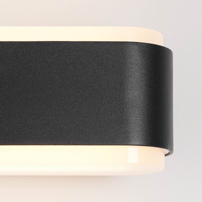 Design-Außenwandleuchte Cale - Schwarz mit integrierter LED