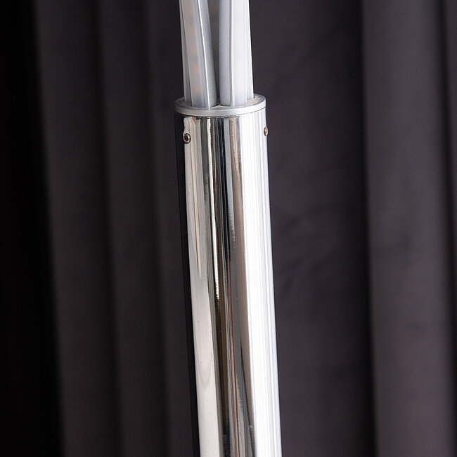 Stehlampe Louis mit integrierter LED und Dimmer