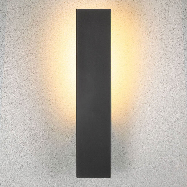 Design Wandleuchte schwarz und elegant - Leila