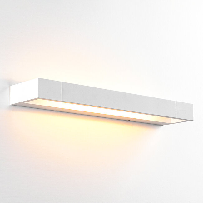 Weiße drehbare Wandleuchte Sirle, 45 cm