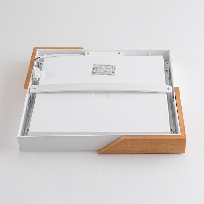 3-stufig dimmbare Deckenleuchte mit Holzdetails - Meta