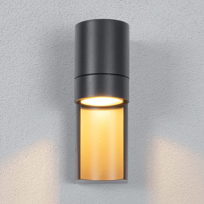 Hochwertige Wandleuchte aus Aluminium und Glas