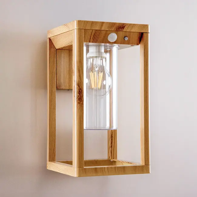 Moderne Solar-Außenwandleuchte mit Sensor - Lumi Holzoptik