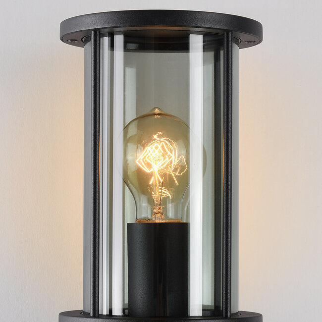 Schwarze Außenwandleuchte mit Rauchglas und Sensor - Pax