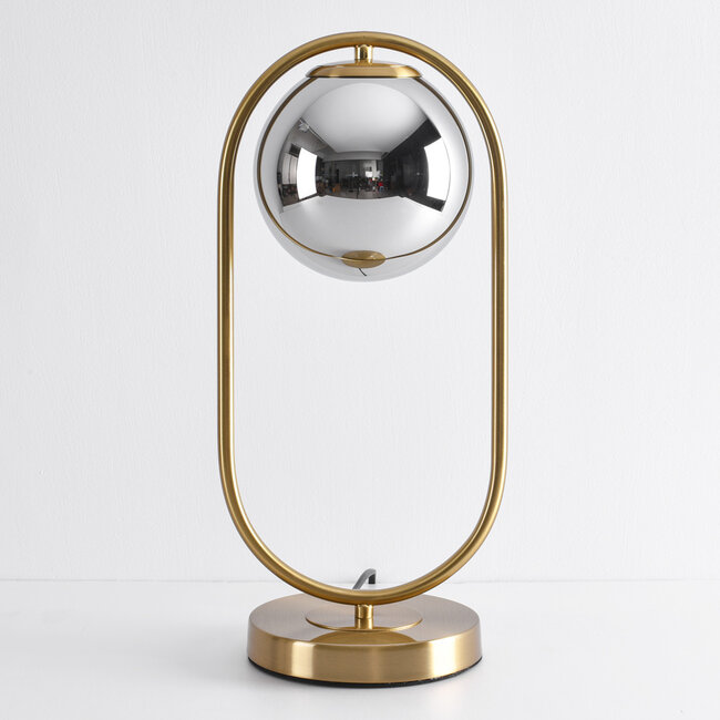 Goldene Design-Tischlampe George - Rauchglas mit Spiegeleffekt