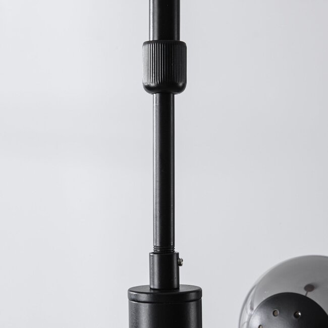 8-flammige Deckenlampe Oito - Schwarz und Rauchglas