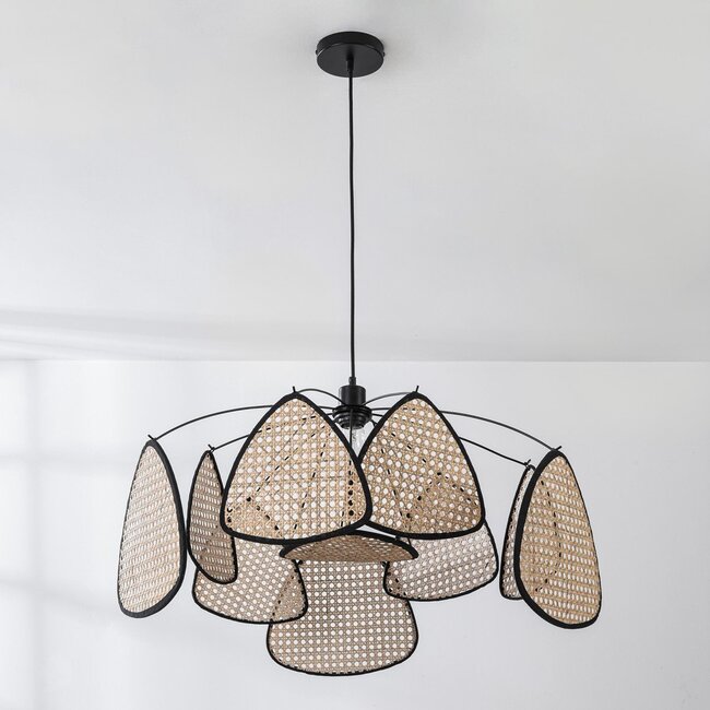 Schwarze Boho-Hängeleuchte Floare mit Rattan