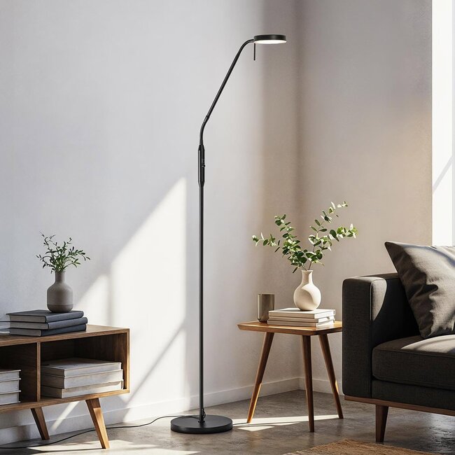 Stehlampe Lumina in Schwarz mit integrierten LEDs