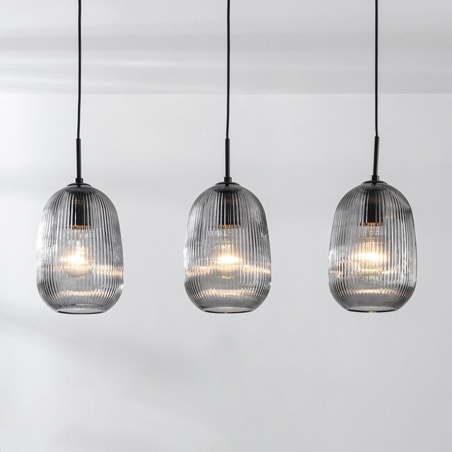 Moderne Pendelleuchte Melora mit geripptem Rauchglas, 3-flammig