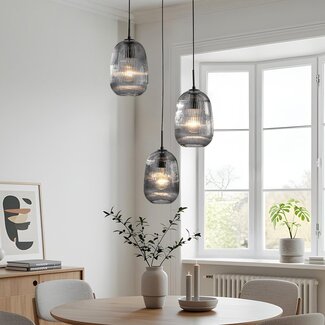 Design-Pendelleuchte Isara mit geripptem Rauchglas, 3-flammig
