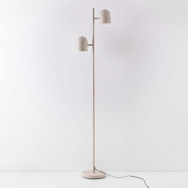 Stehlampe Iki in Beige mit 2 schwenkbaren Spots und integrierter LED