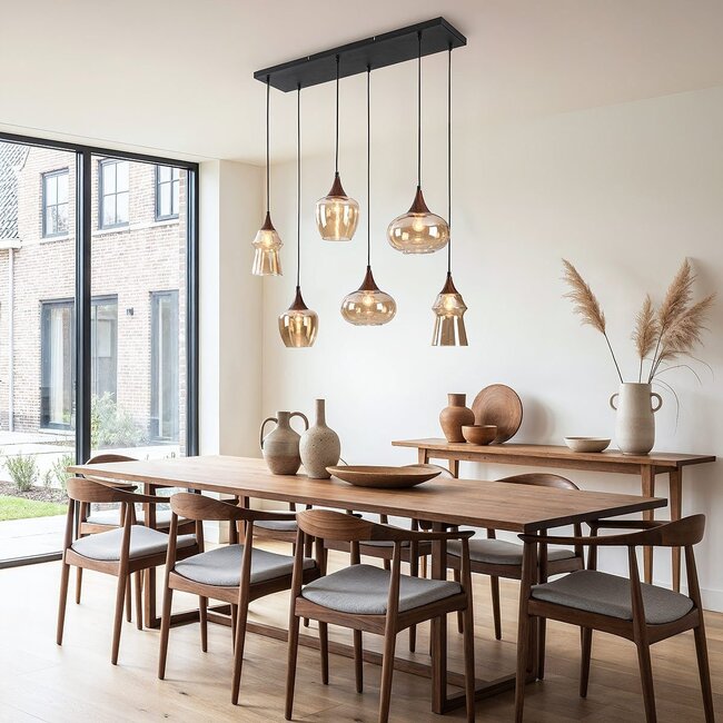 Hängeleuchte Lior schwarz mit Holzoptik und amber Glas in verschiedenen Formen - 6-flammig