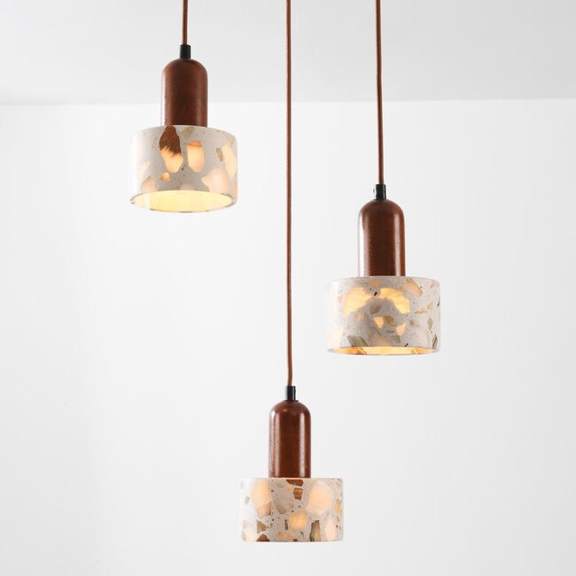 3-flammige Pendelleuchte Lito mit Terrazzo-Effekt und Holz