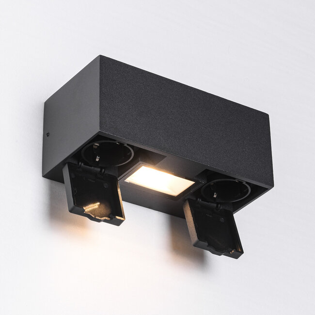 Außenwandleuchte Fora mit LED, 2 Steckdosen und Dämmerungsschalter – schwarz