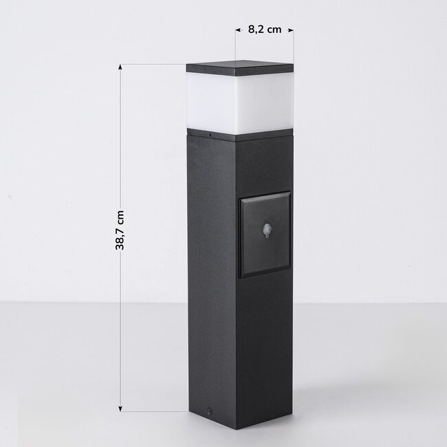 Smart Stehleuchte für den Außenbereich mit Steckdose und Tuya-App Ute – schwarz, mit Diffusor und 2 Steckdosen