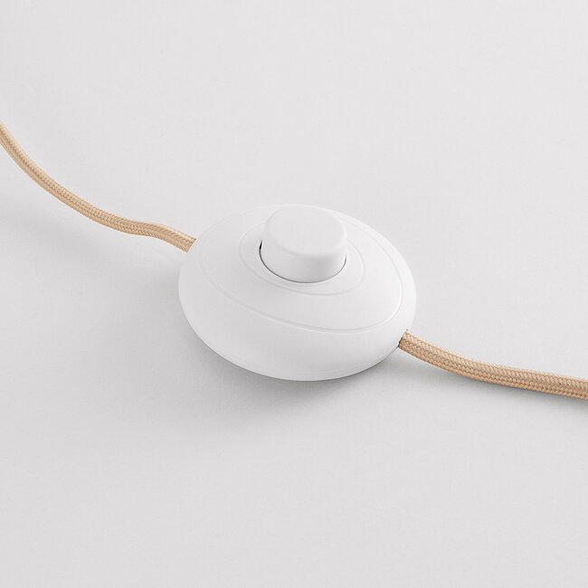 Moderne Stehleuchte Oia mit Leinenkappe in Beige