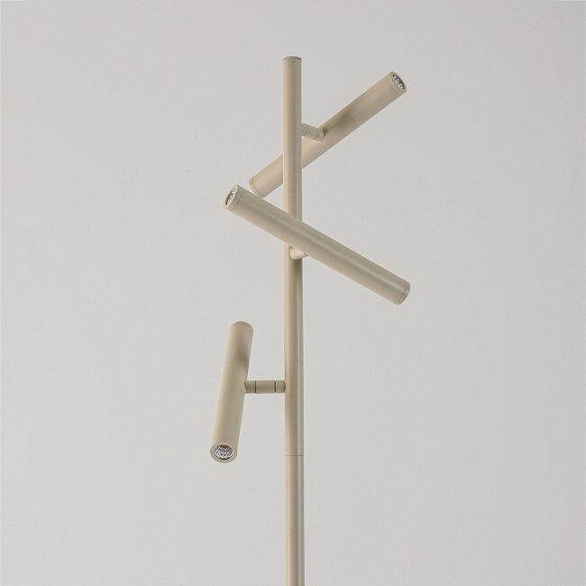 Beige Stehleuchte Zhan mit drei drehbaren Spots und Touch-Dimmer, Up- & Downlight