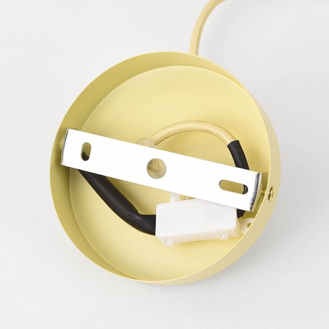 Hängelampe Zavon mit geschichtetem Stoffschirm in Creme-Beige