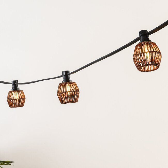 Lampenschirm in dunkler Rattan-Optik für Illu-Lichterkette