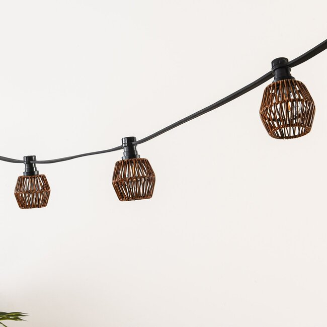 Lampenschirm in dunkler Rattan-Optik für Illu-Lichterkette