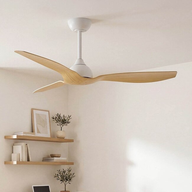 Deckenventilator Iska in warmer Buchenholzfarbe mit Fernbedienung