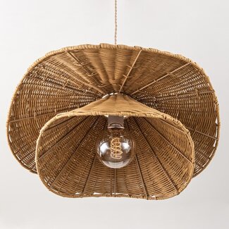 Rattan-Hängelampe Arua mit handgeflochtenem Doppelschirm und goldenem Detail Ø50 cm