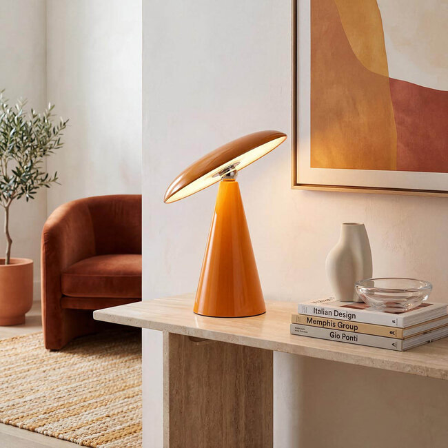 Wiederaufladbare Tischlampe Ariso orange mit Touch-Dimmer und einstellbarer Lichtfarbe